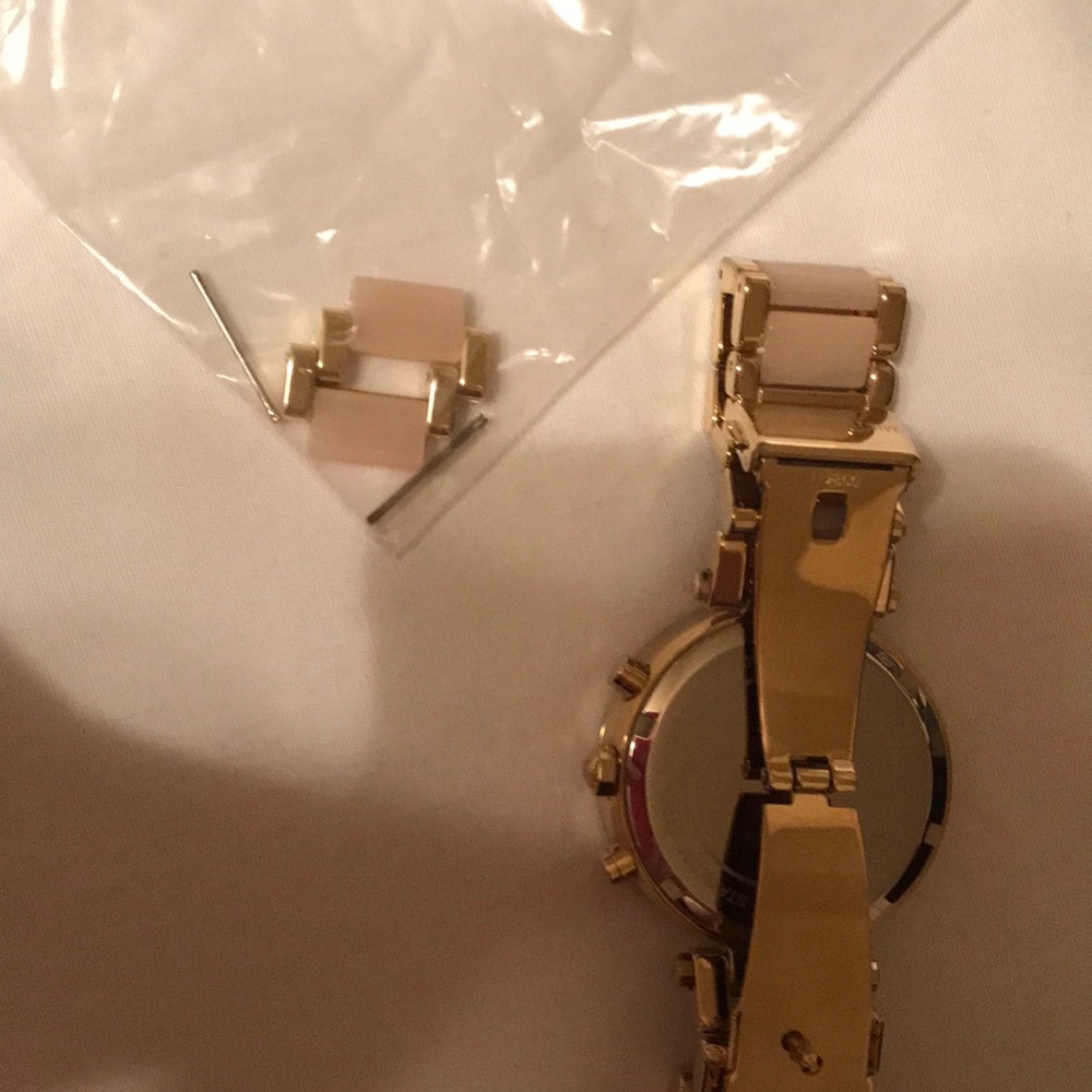 MICHAEL KORS rose gold women’s watch - Picture 4 of 5